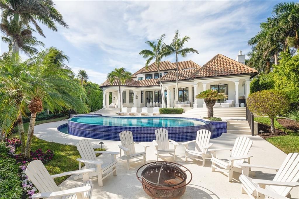 2595 Half Moon Walk , Naples, FL 34102 Photo