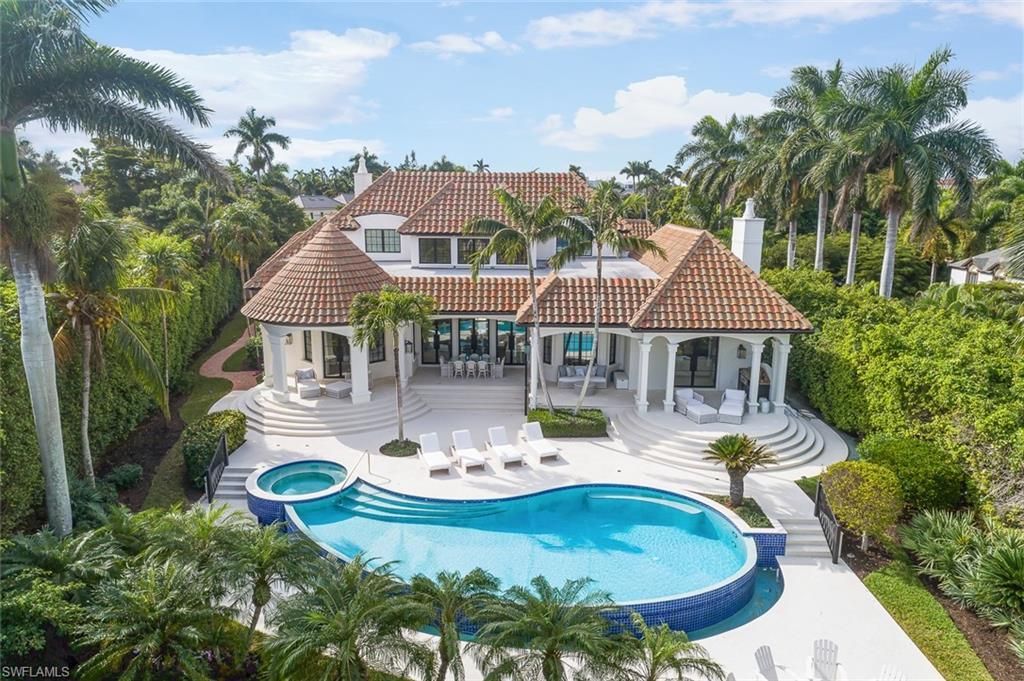 2595 Half Moon Walk , Naples, FL 34102 Photo