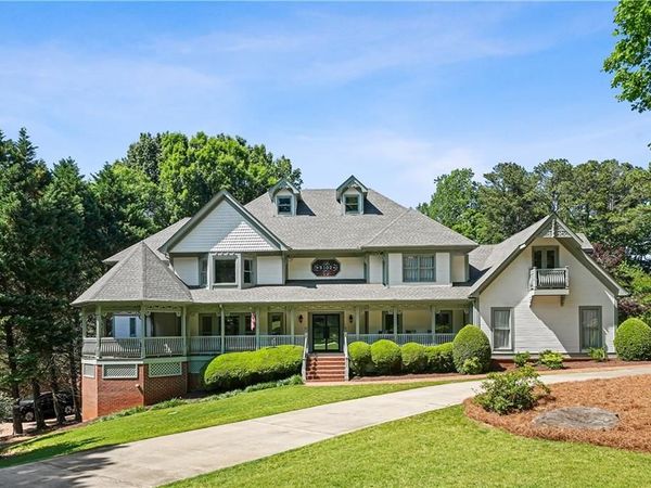 5102 Chastleton Drive , Stone Mountain, GA 30087