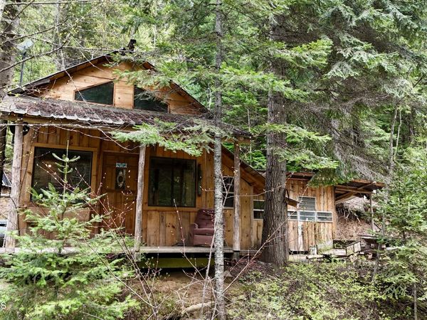 1546 Pup Paw TRL , Priest River, ID 83856