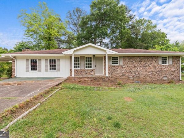 122 Carroll Circle, Carrollton, GA 30117