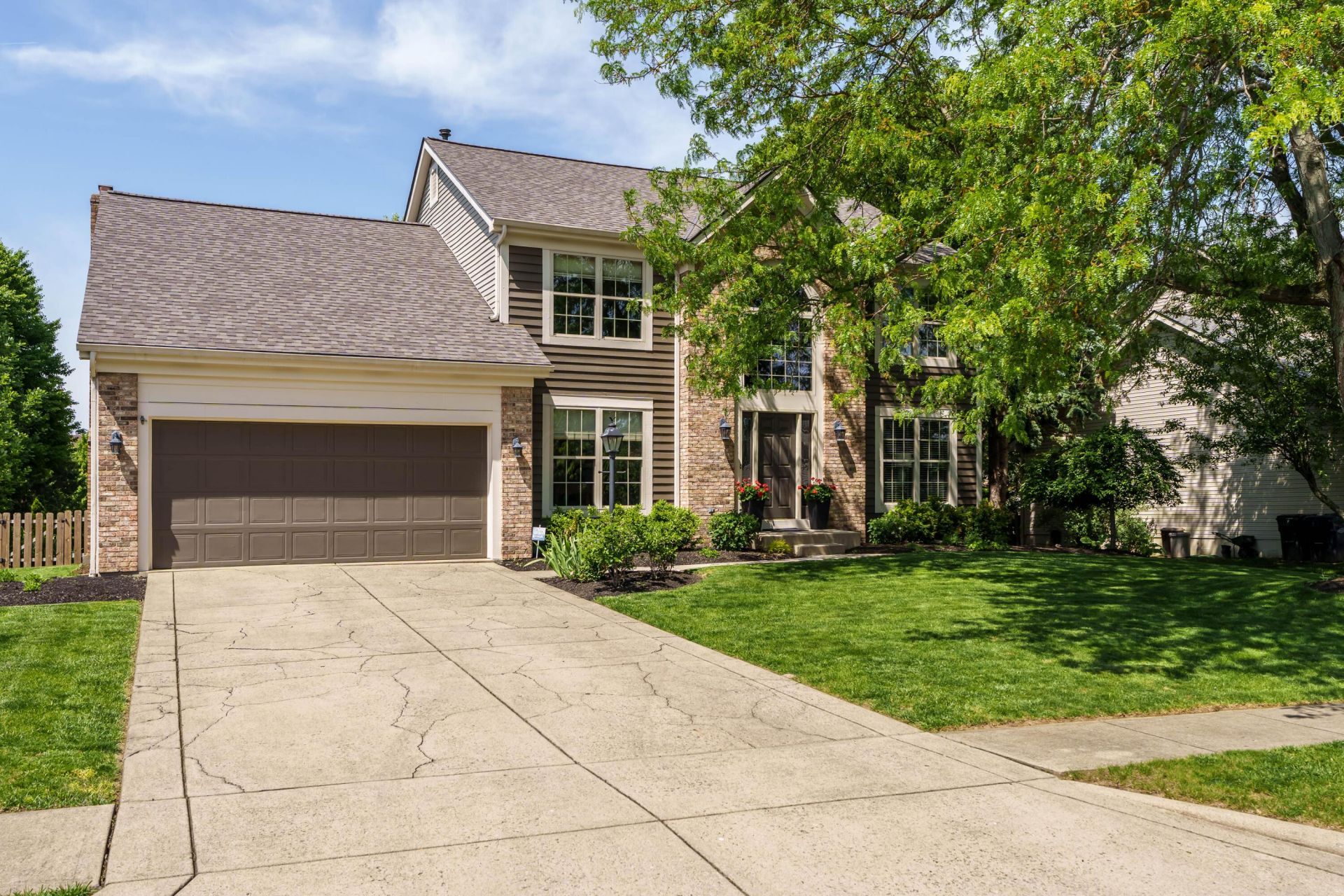 4500 Huntwicke Drive, Hilliard, OH 43026 Main Photo