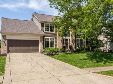 4500 Huntwicke Drive, Hilliard, OH 43026