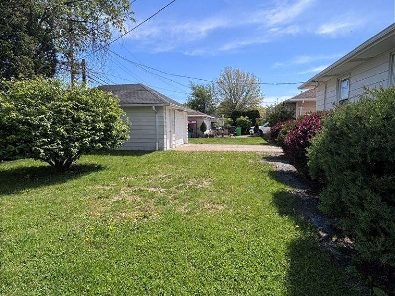12117 Thraves Road, Garfield Heights, OH 44125 Photo 15