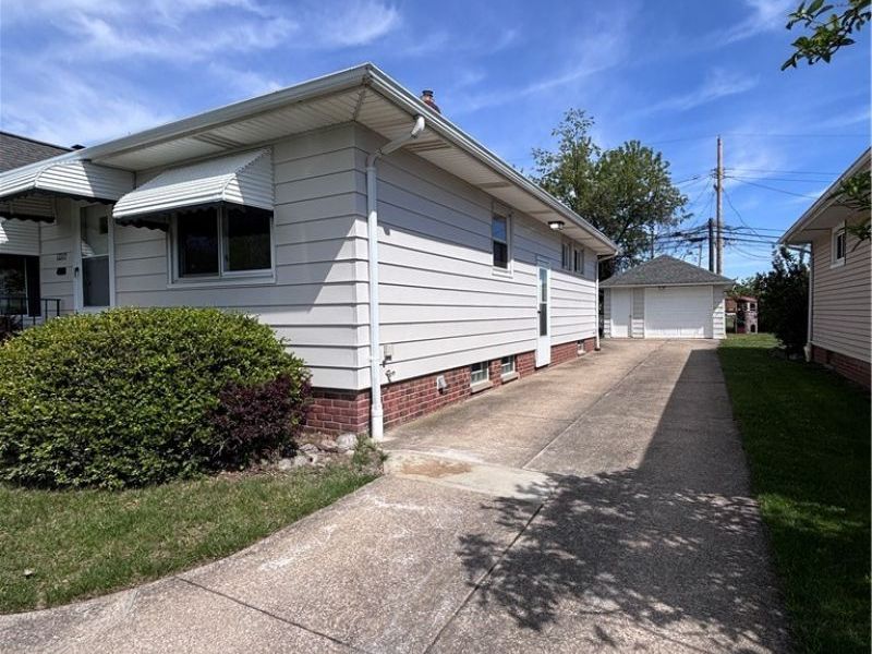 12117 Thraves Road, Garfield Heights, OH 44125 Photo 20