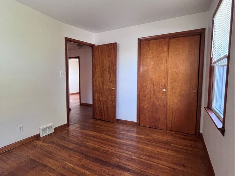 12117 Thraves Road, Garfield Heights, OH 44125 Photo 5