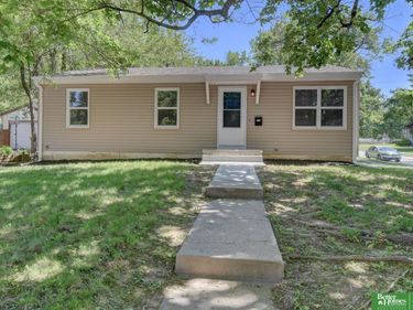 6119 Camden Avenue , Omaha, NE 68104