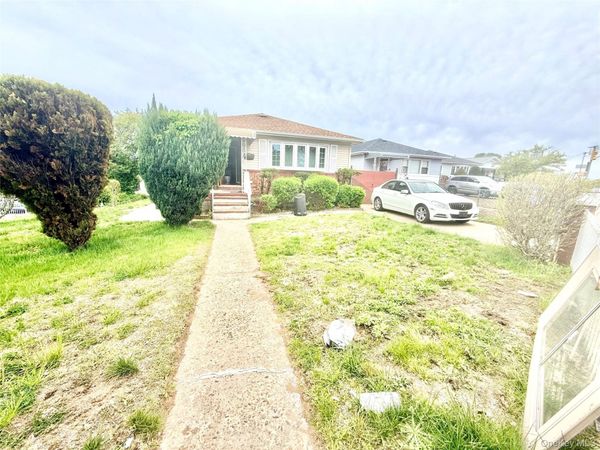 22518 S Conduit Avenue , Springfield Gardens, NY 11413