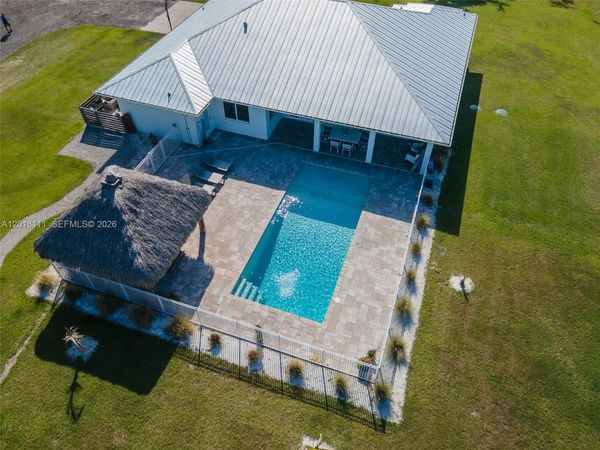 5371 S 25th St , Fort Pierce, FL 34981