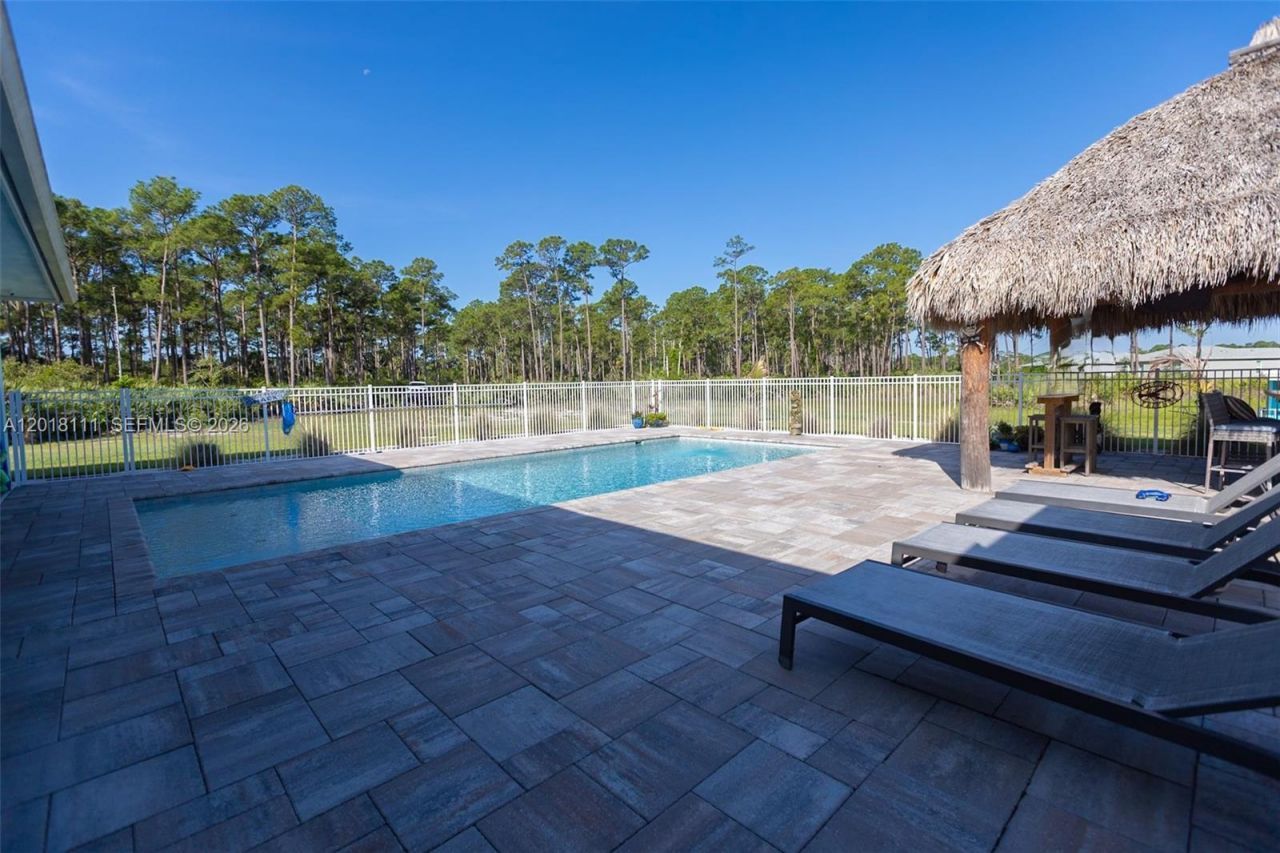 5371 S 25th St , Fort Pierce, FL 34981 Photo