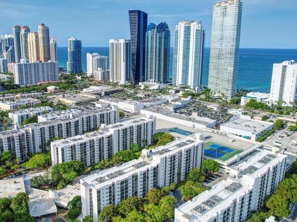 16909 N Bay Rd , Unit 601, Sunny Isles Beach, FL 33160