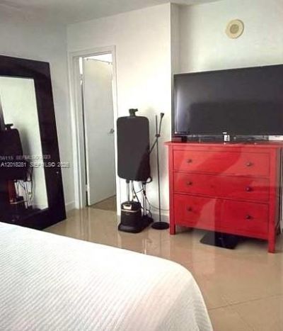16909 N Bay Rd , Unit 601, Sunny Isles Beach, FL 33160 Photo
