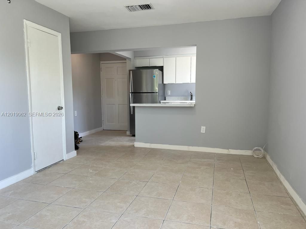 7820 NE Bayshore Ct , Unit 209, Miami, FL 33138 Photo
