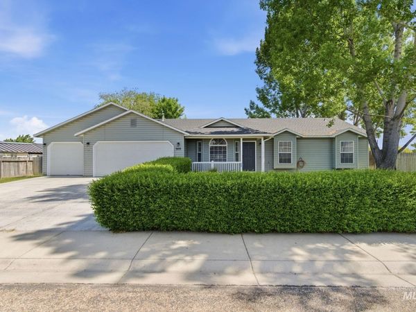 909 Settlers Dr, Caldwell, ID 83607