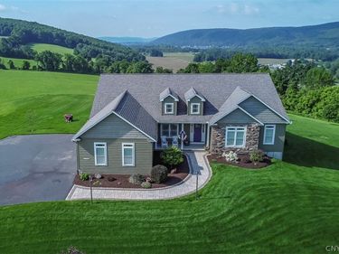1670 NYS Rt 80 W Road, New Woodstock, NY 13122