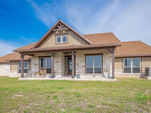 5840 County Road 202 , Lampasas, TX 76550