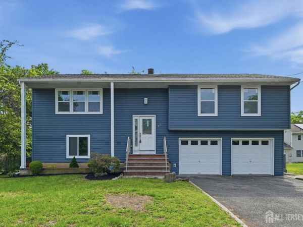 67 Grant Avenue , Piscataway, NJ 08854