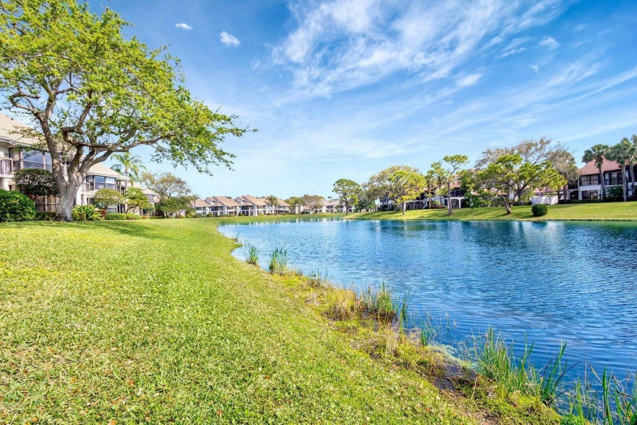 16050 W Bay Drive, Unit 151, Jupiter, FL 33477 Photo