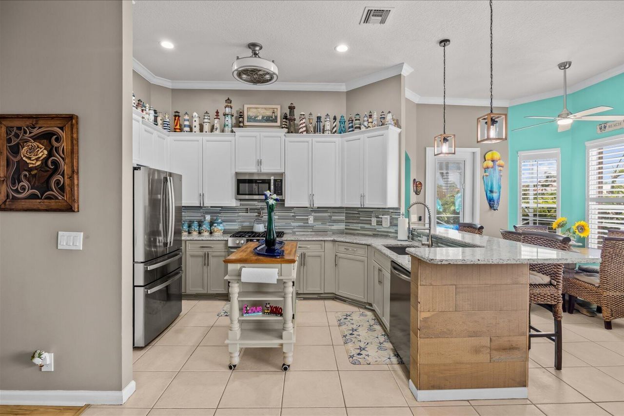 482 NW Blue Lake Drive, Port Saint Lucie, FL 34986 Photo