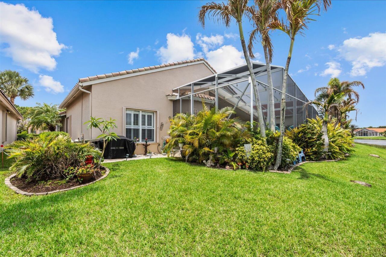 482 NW Blue Lake Drive, Port Saint Lucie, FL 34986 Photo
