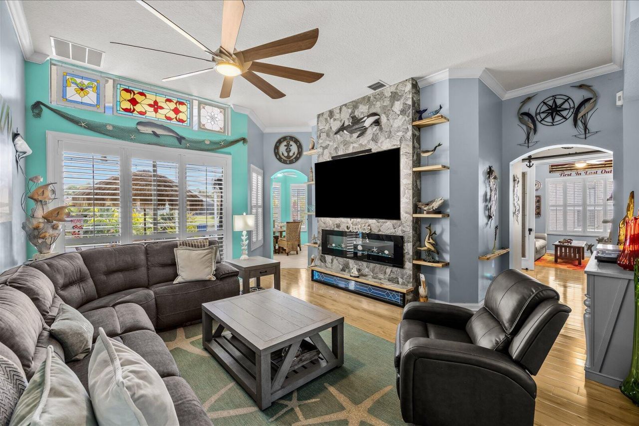 482 NW Blue Lake Drive, Port Saint Lucie, FL 34986 Photo