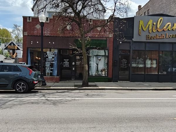 1523 W Devon Avenue , Chicago, IL 60660