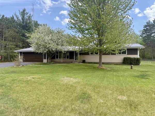 W13071 BIGHORN AVENUE, Hancock, WI 54943