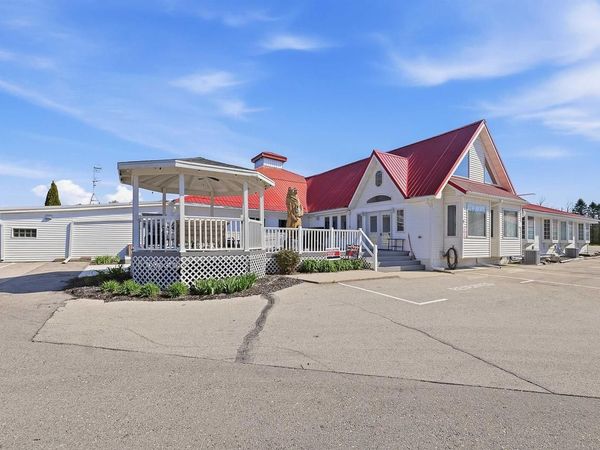 W921 KETTLE MORAINE LANE, Unit 9, Campbellsport, WI 53010
