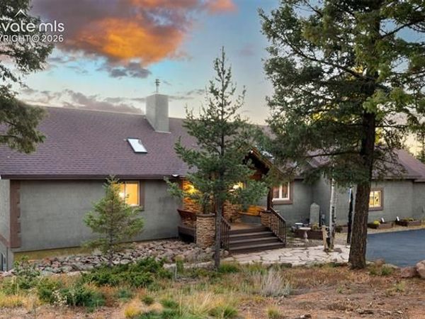 516 Saguache Drive, Florissant, CO 80816