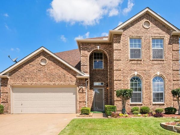 505 Boronia Road , Arlington, TX 76002