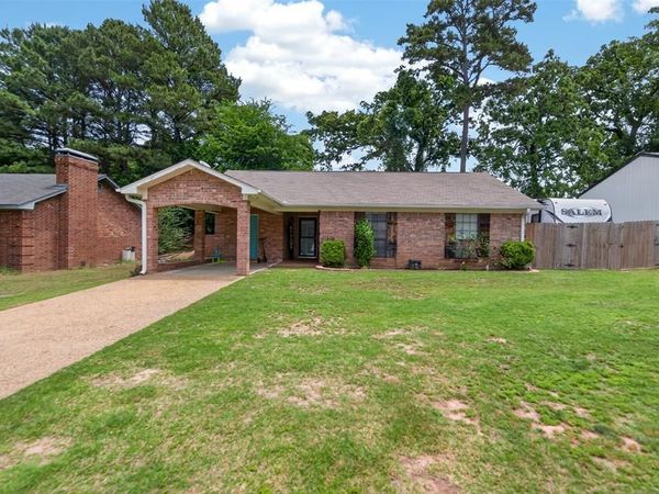 20351 Eastern Hills Drive , Flint, TX 75762