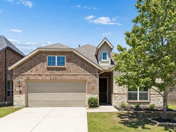 1020 Yarrow Street , Little Elm, TX 75068