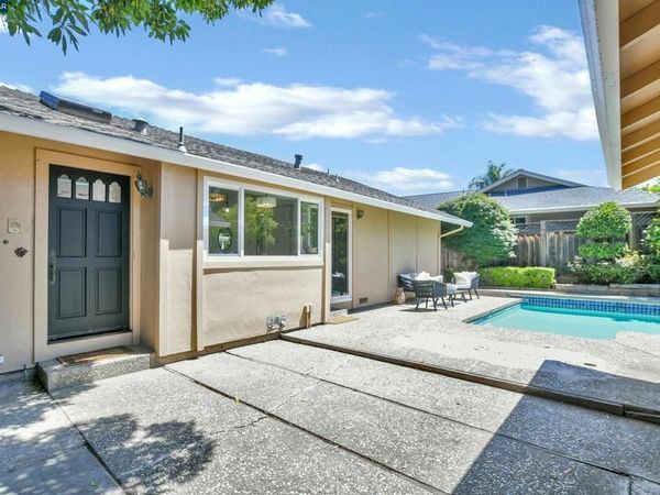 1808 Las Ramblas Dr, Concord, CA 94521