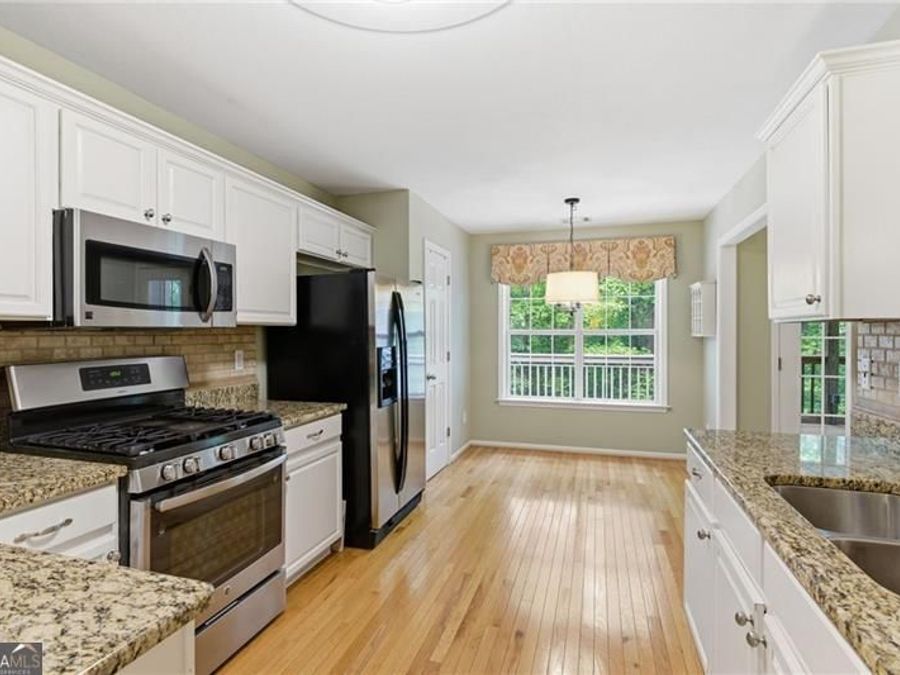 Property Image 9