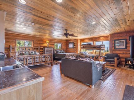 14240 Skislope Way, Truckee, CA 96161 Photo
