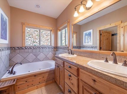 14240 Skislope Way, Truckee, CA 96161 Photo