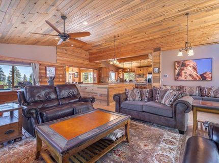 14240 Skislope Way, Truckee, CA 96161 Photo