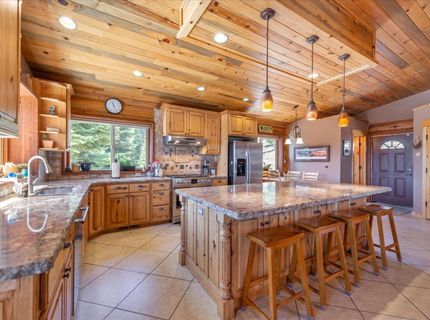 14240 Skislope Way, Truckee, CA 96161 Photo