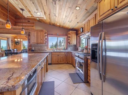 14240 Skislope Way, Truckee, CA 96161 Photo