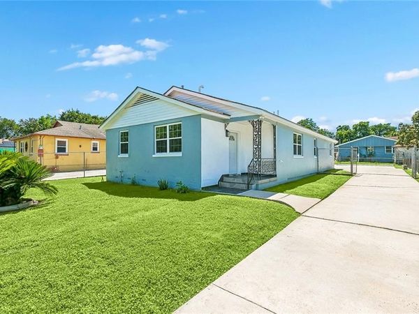 1663 SHIRLEY Drive , New Orleans, LA 70114