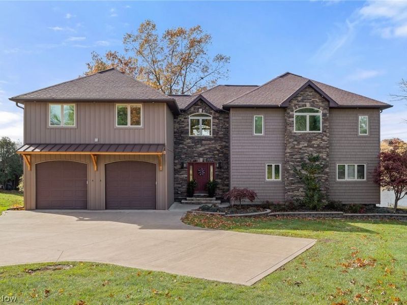 945 Pike Drive, Mansfield, OH 44903 Photo 1