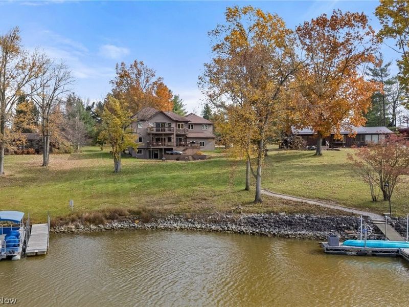 945 Pike Drive, Mansfield, OH 44903 Photo 3