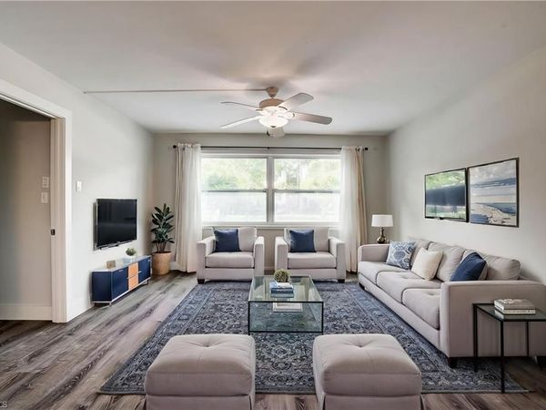 975 9th AVE S, Unit 11, NAPLES, FL 34102