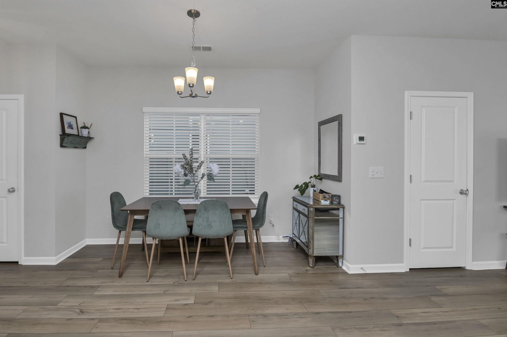 1053 Ashcroft Circle Photo 4