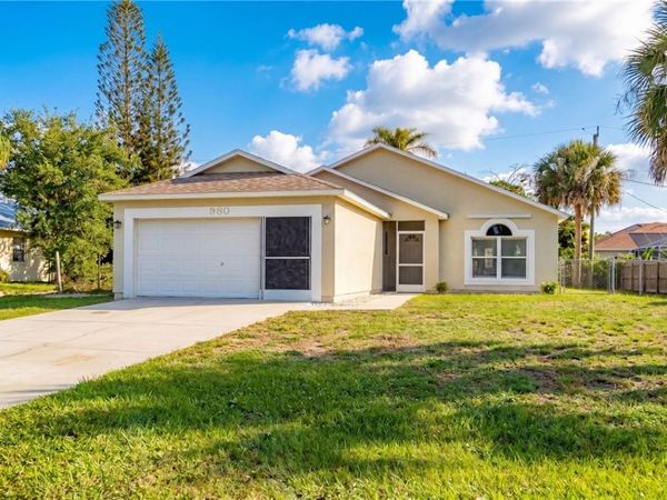 980 Dolphin Avenue, Sebastian, FL 32958
