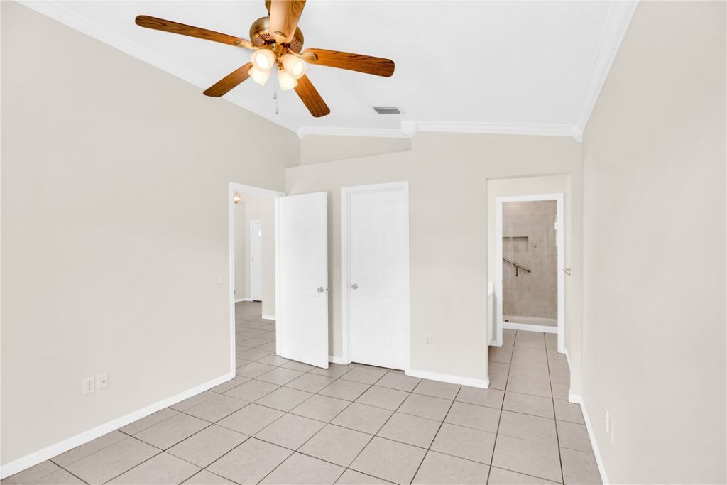 980 Dolphin Avenue, Sebastian, FL 32958 Photo