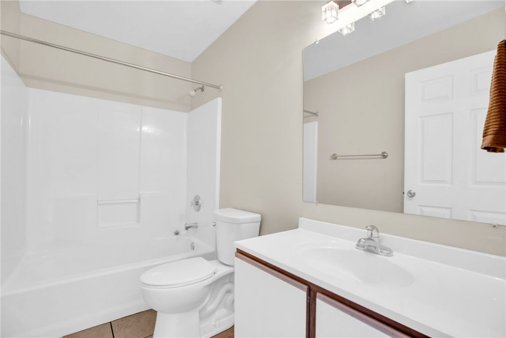 980 Dolphin Avenue, Sebastian, FL 32958 Photo