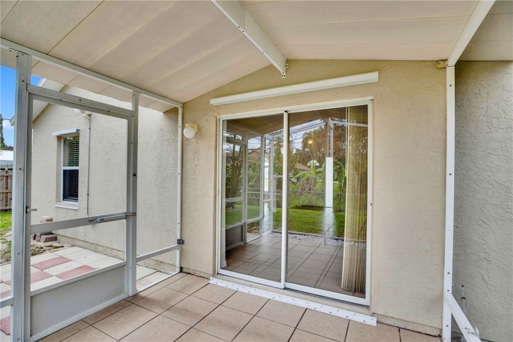 980 Dolphin Avenue, Sebastian, FL 32958 Photo