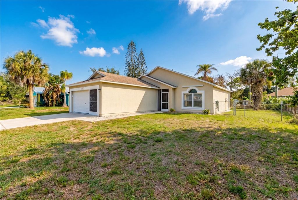 980 Dolphin Avenue, Sebastian, FL 32958 Photo