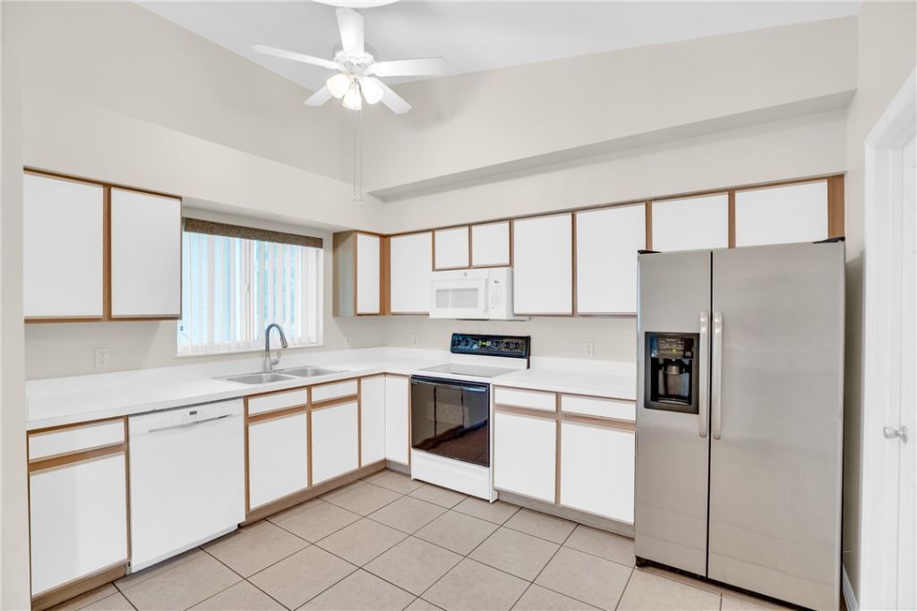 980 Dolphin Avenue, Sebastian, FL 32958 Photo